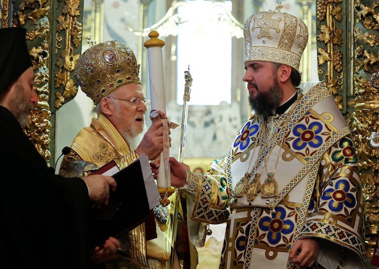 εικόνα άρθρου: Οι αχαρίτωτες συμπροσευχές Ουνιτών και σχισματικών της Ψευδοεκκλησίας της Ουκρανίας
